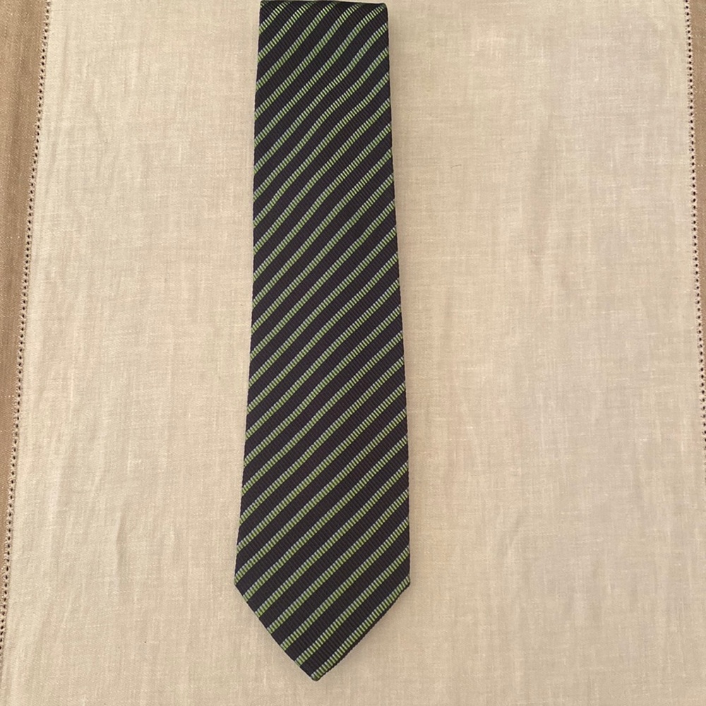 Authentic BALENCIAGA silk tie. - Picture 3 of 8